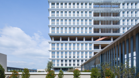 深圳市新华医院外观图